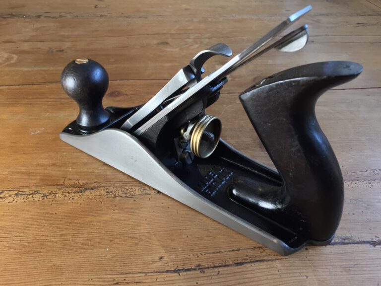 Vintage Stanley Bailey No.4 Smoothing Plane for sale